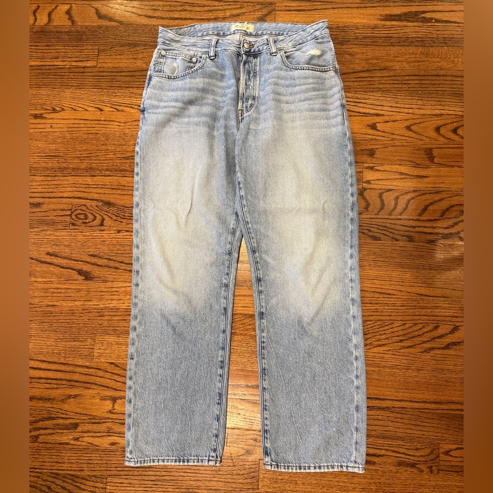 Madewell women's - The Curvy Dean Easy Straight button fly jean!